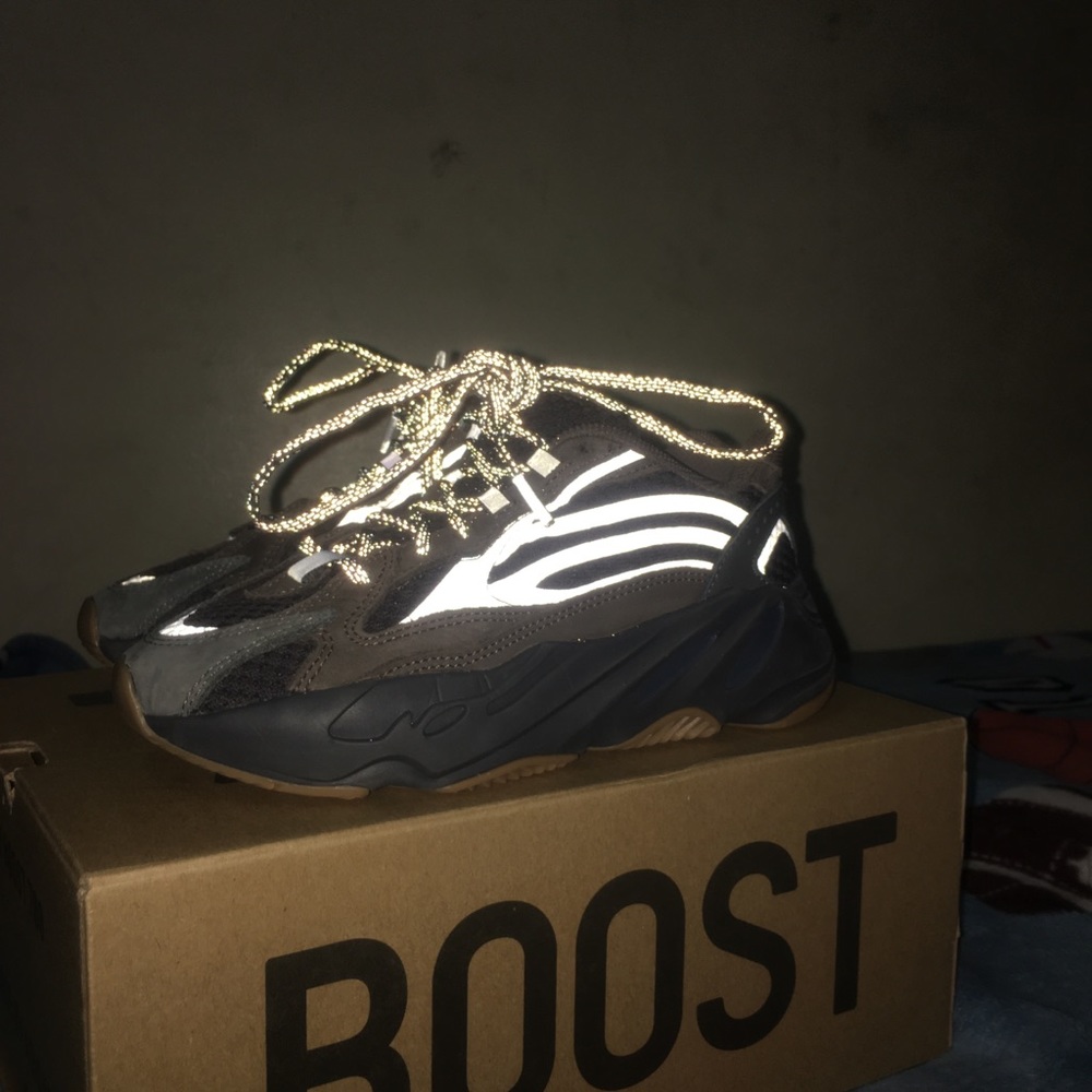 Yeezy 700